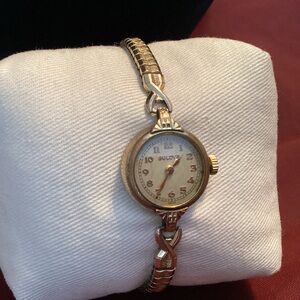 Vintage Ladies Bulova Watch